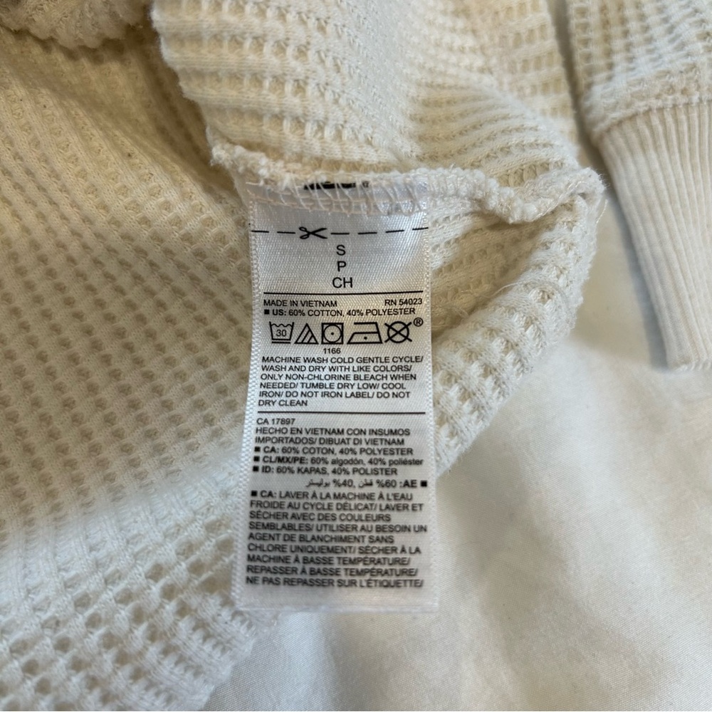 Old Navy waffle Cream Henley Sweater - Picture 4 of 5